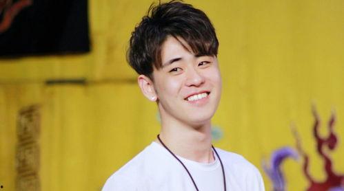 张云雷最新八卦爆料,揭秘最新八卦爆料背后的真相